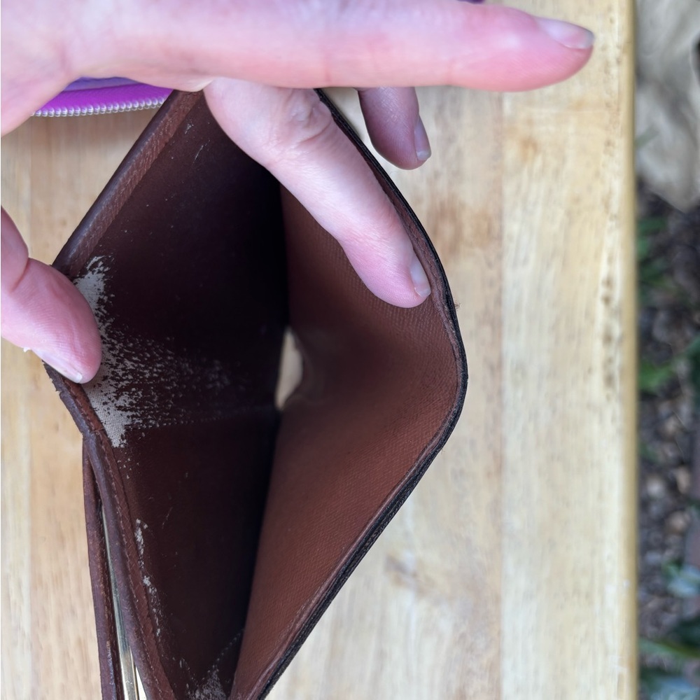 Louis Vuitton Brown Monogram Kisslock Wallet - Picture 15 of 16